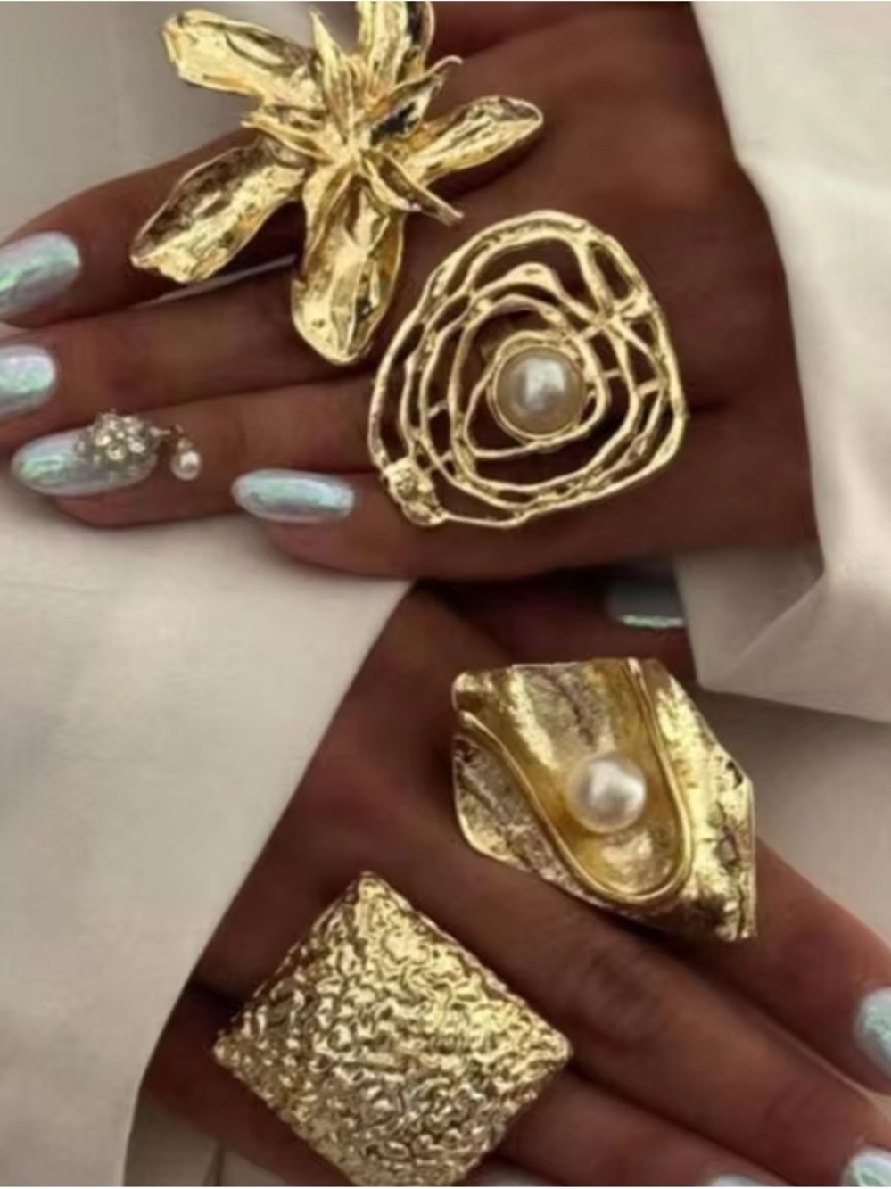Elegant Gold Pearl Statement Rings Set B05-01